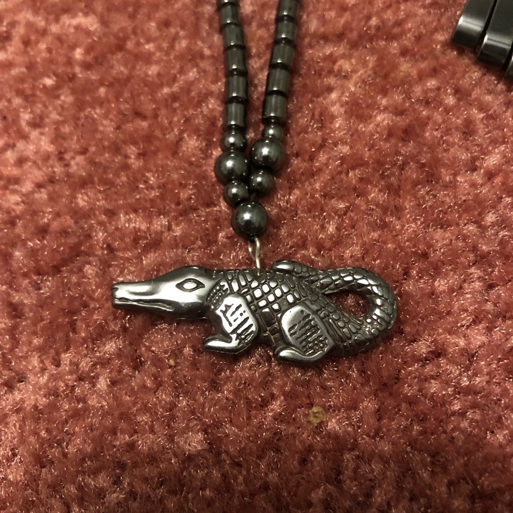 Hematite Jewelry Lot - Picture 2 of 8